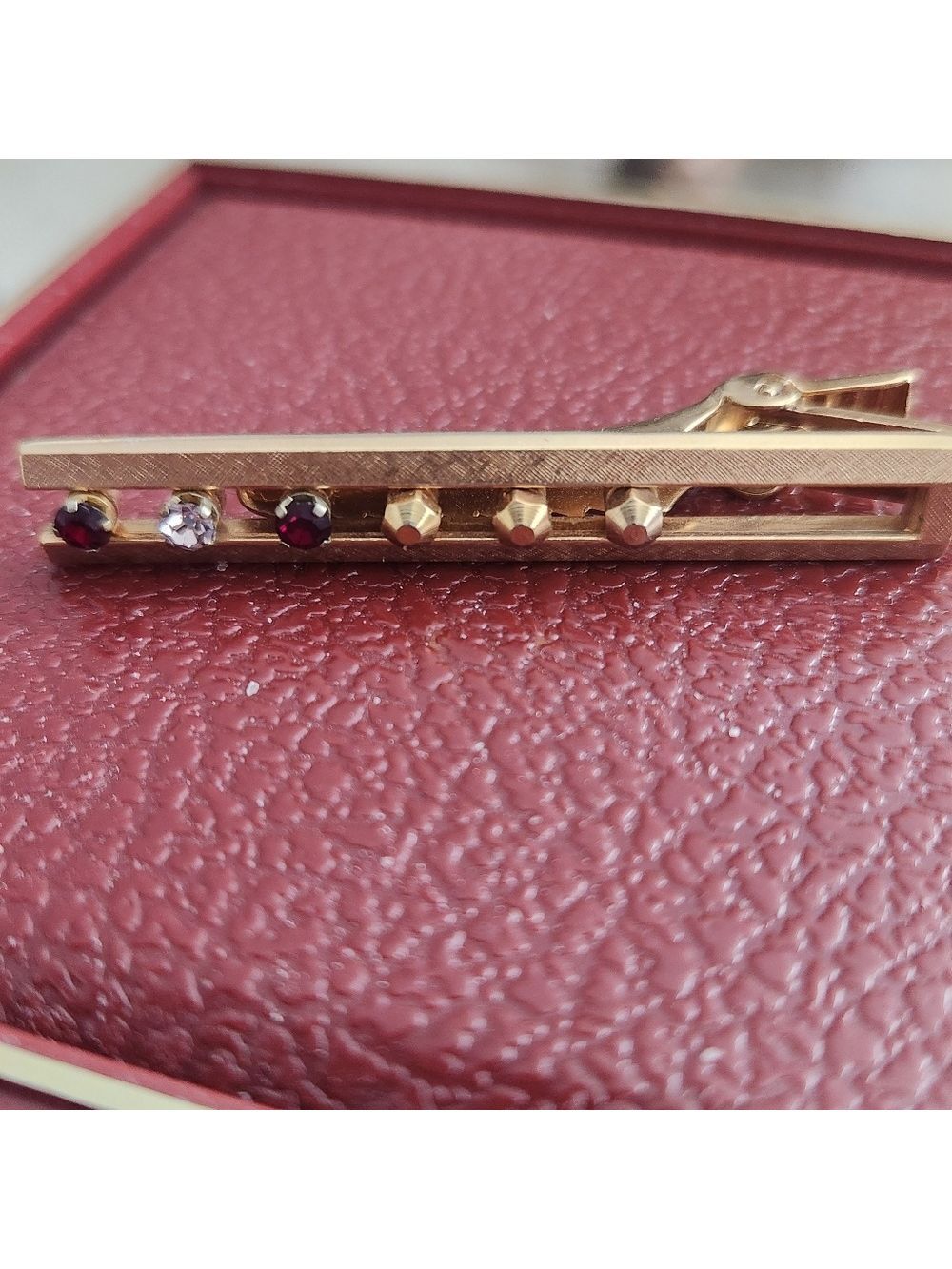 Vtg Anson Tie Bar Clip 3 Stone Rhinestone Long Gold Tone Textured